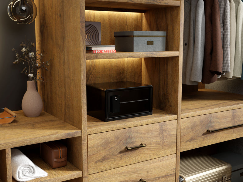 Onyx Black / Biometric + Touchpad